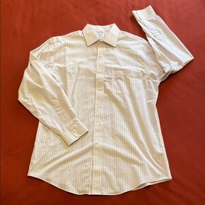 Men's Brooks Brothers Dress Shirt. Size 16-33.